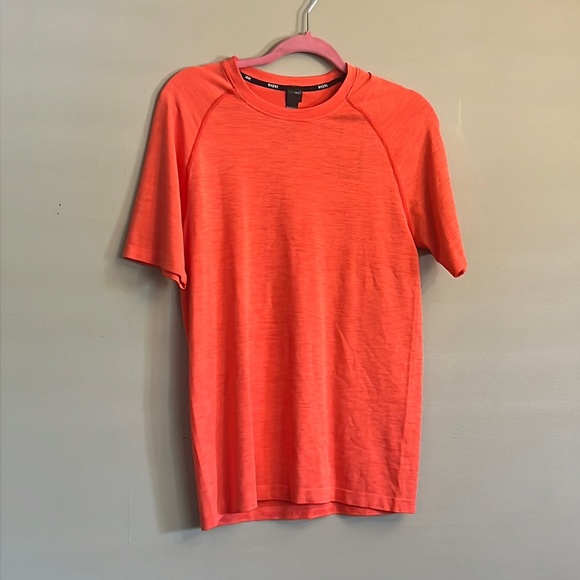 RHONE SEAMLESS REIGN TECH SHORT SLEEVE. - Picture 5 of 12